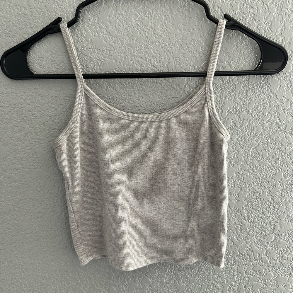 Gray tank top